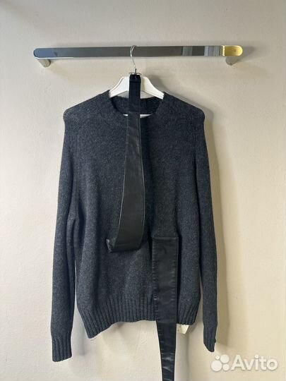 Свитер серый с кожаным поясом s m