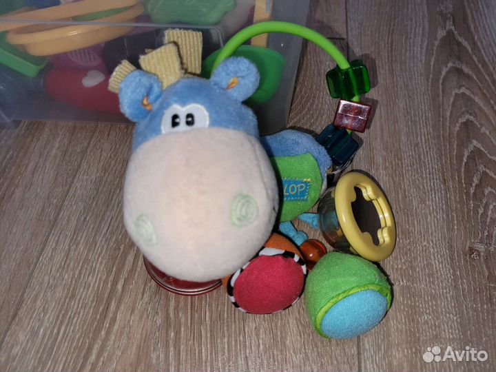 Три игрушки развивающие для самых маленьких