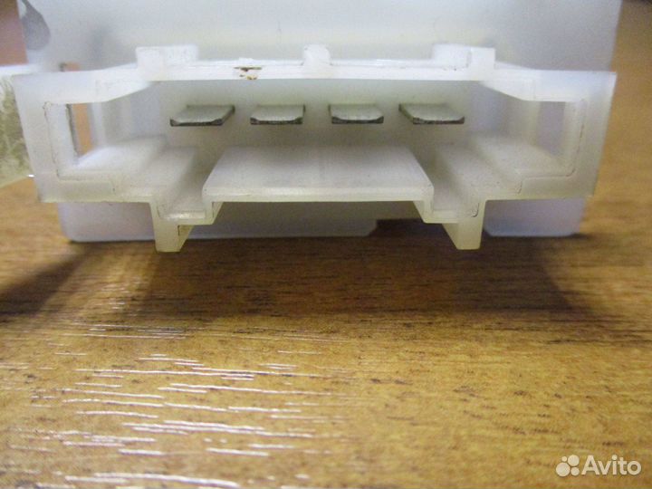 Резистор отопителя Peugeot 207 2006-2017