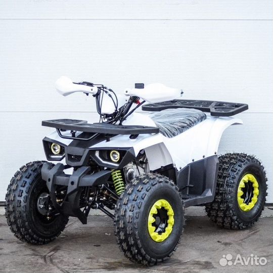 Квадроцикл Avantis Hunter LUX New белый