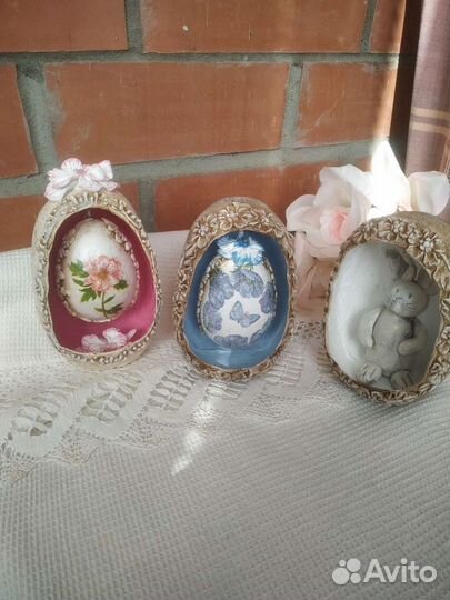 Яйцо в яйце интерьерный сувенир