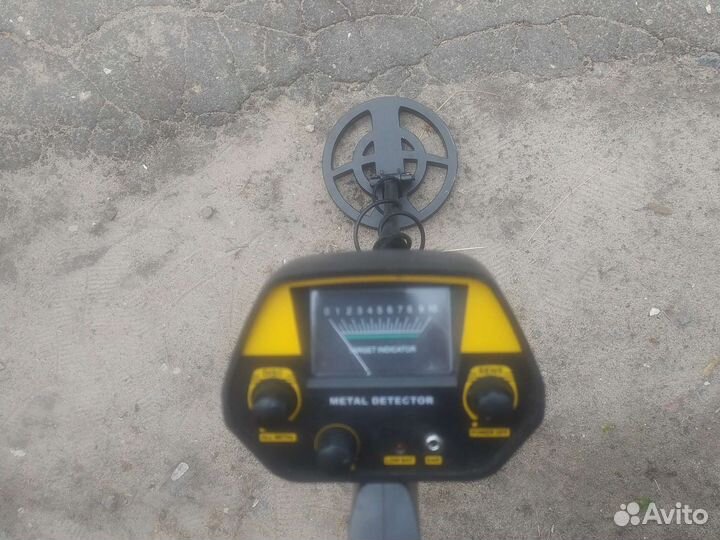 Металлоискатель MD