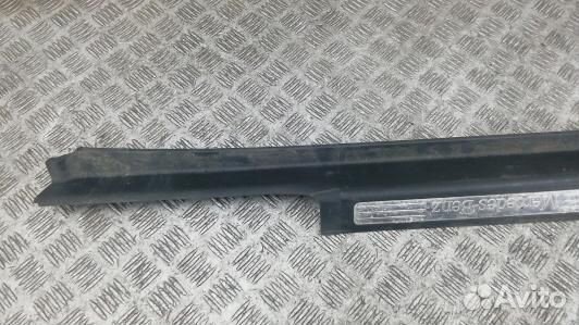 Накладка порога внутренняя правая mercedes benz R