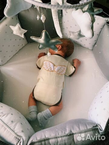 Бортики в кровать и мобиль minki moon