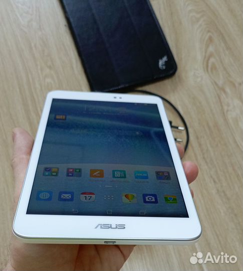 Планшет asus MeMO Pad 8 ME581CL