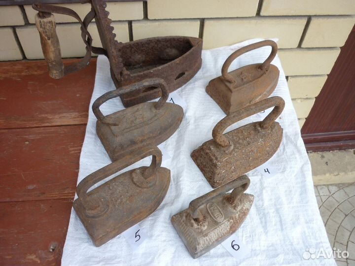 Утюг чугунный старинный