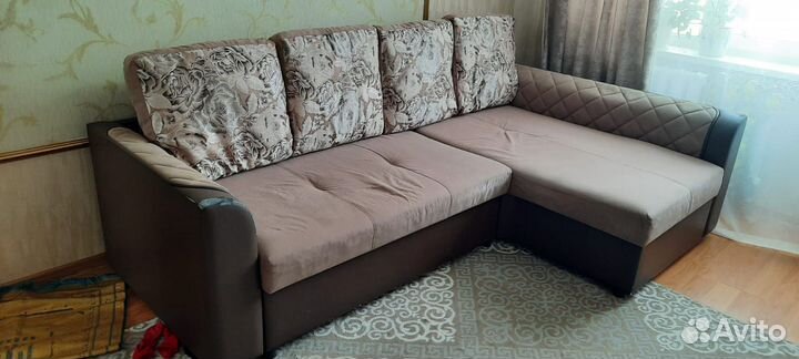 Большой угловой диван бу