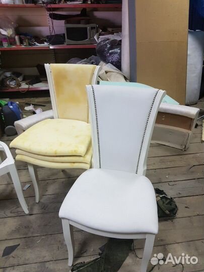 Перетяжка реставрация ремонт обивка мягкой мебели