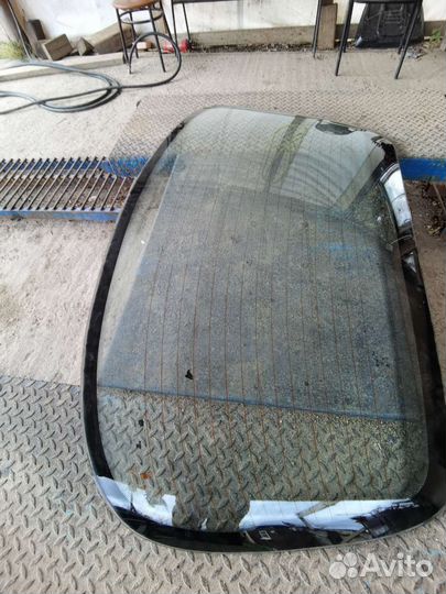 Заднее стекло kia clarus 2