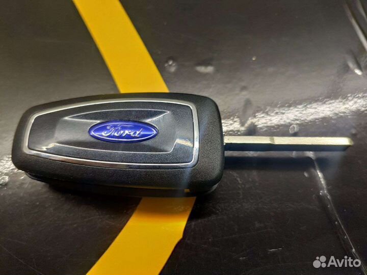 Выкидной ключ Ford Transit