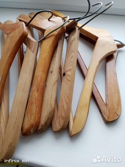 Вешалки плечики