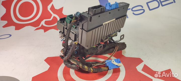 Блок предохранителей BMW 3 E90/E91/E92/E93