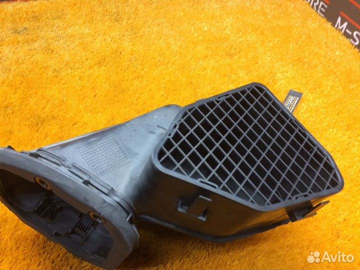 Воздухозаборник Audi Q7 4LB BHK 2009