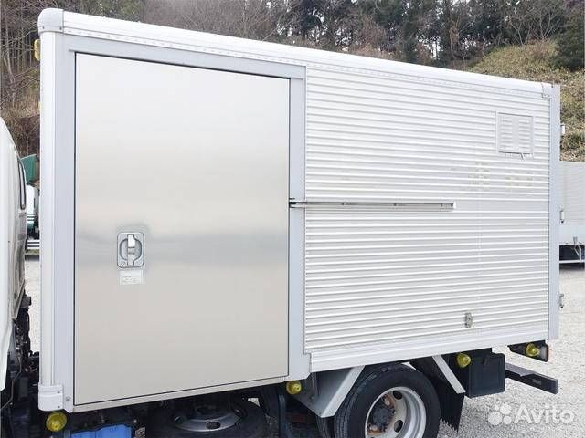 Промтоварный фургон 10 м³ Toyota Dyna, 2017