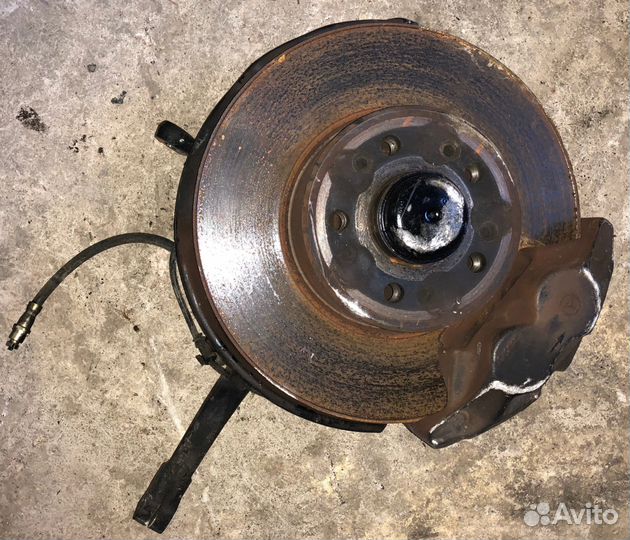 Ступица передняя левая в сборе Mercedes W140