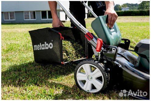 Аккумуляторная газонокосилка RM 36-18 LTX BL 36