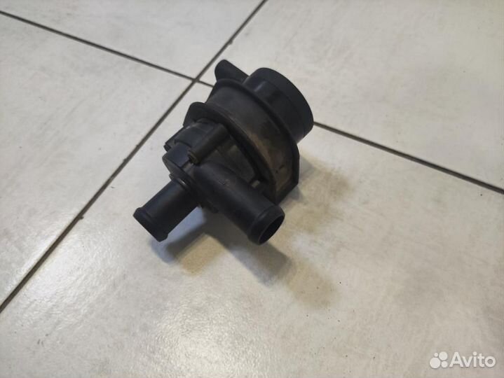 Насос водяной помпа Skoda Octavia A5 1Z- 2004-2013