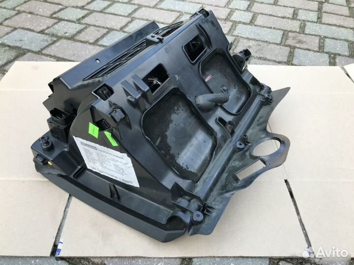 Бардачок Volkswagen Passat B6 2006