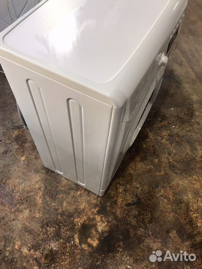 Стиральная машинка Indesit 5 кг