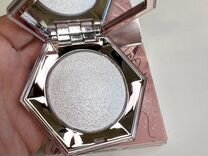 Хайлайтер Fenty Beauty By Rihanna Diamond Bomb