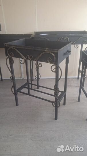 Мангал с дровницей