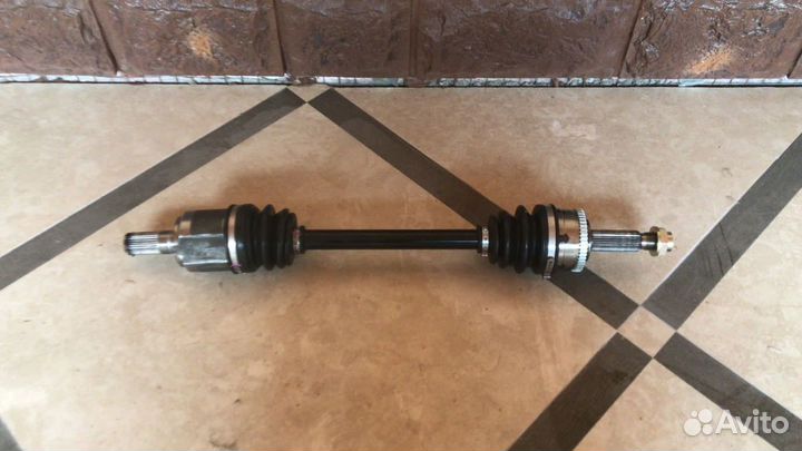 Полуось (привод) передняя левая 49500H5200 Solaris