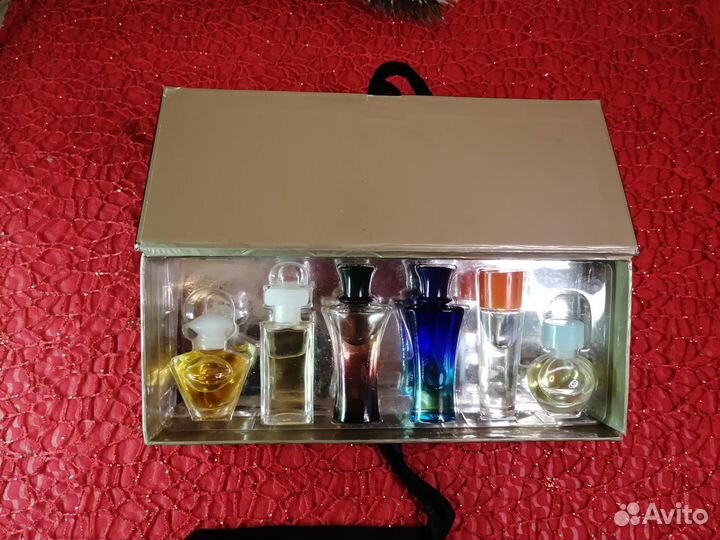 Набор миниатюр, духи Mary Kay