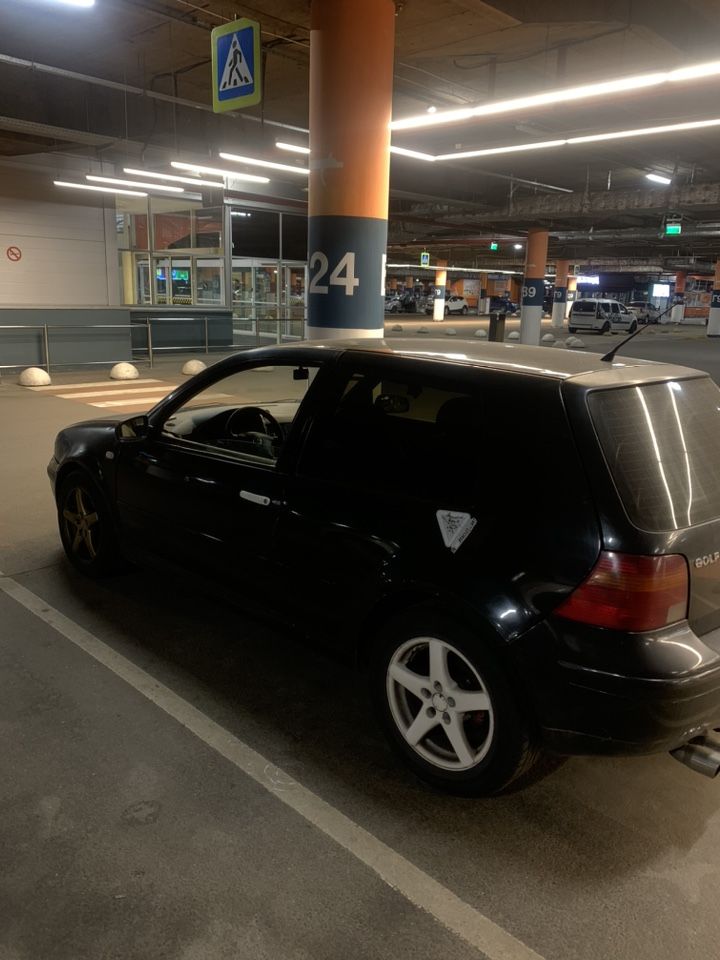 Volkswagen Golf: фото владельца
