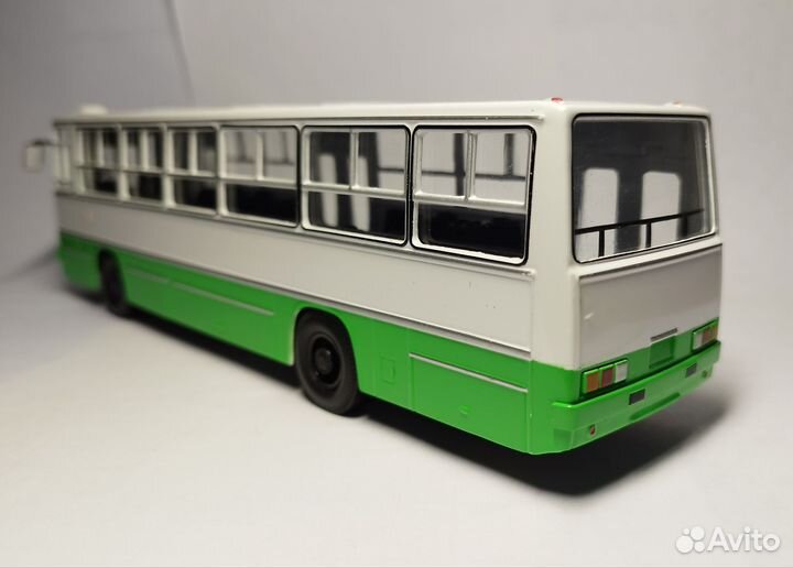 Модель 1/43 Ikarus 260.06