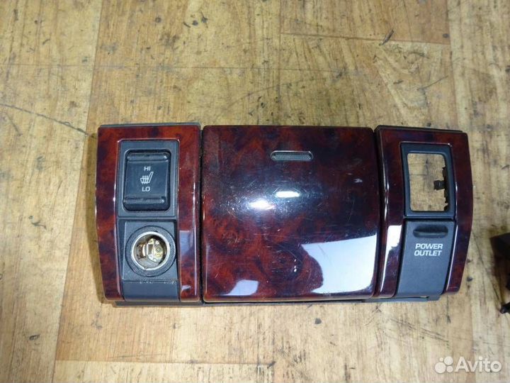 Пепельница передняя Jeep Grand Cherokee (WJ, WG)