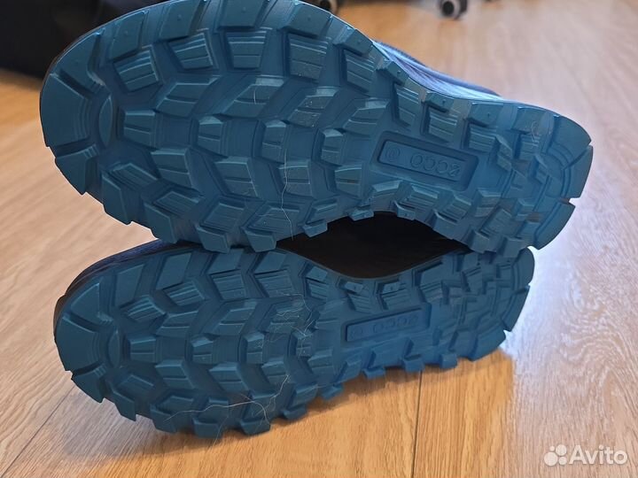 Ботинки ecco 37 на мальчика