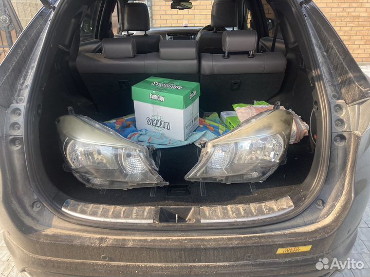 Фары на toyota vitz