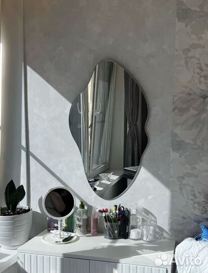 Зеркало настенное