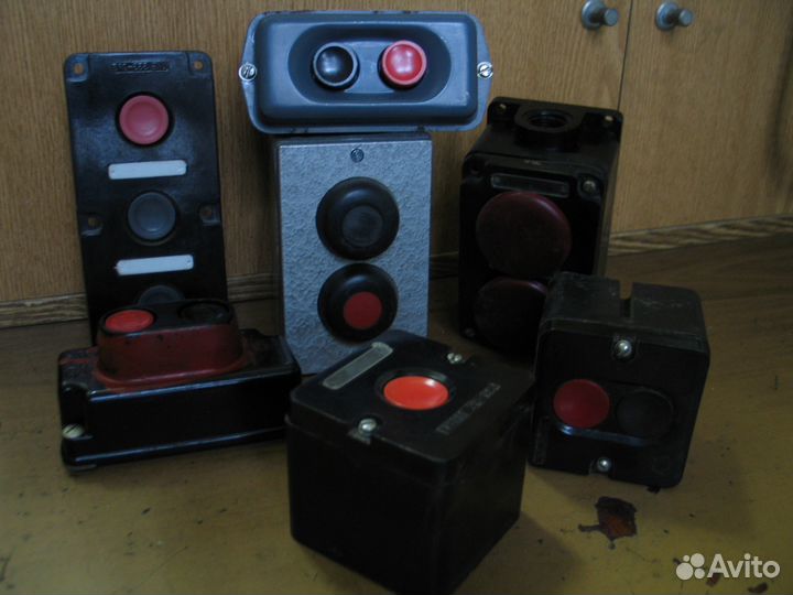 Кнопки, переключатели, тумблеры