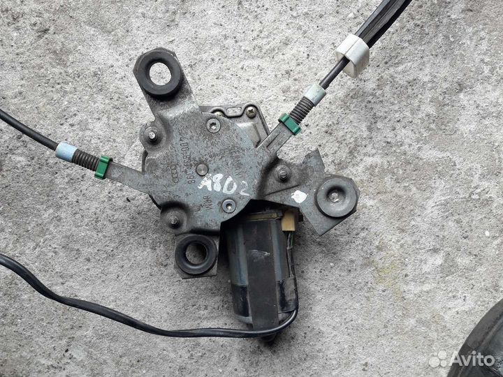 Стеклоподъёмник Audi A8 D2