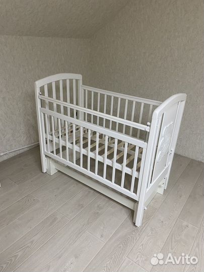 Детская кроватка (матрас+бортики)