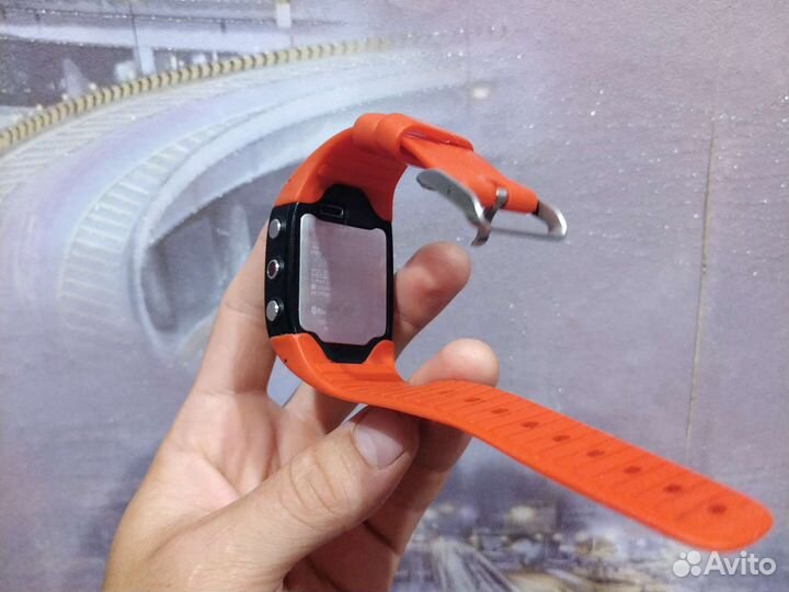 Часы polar m400