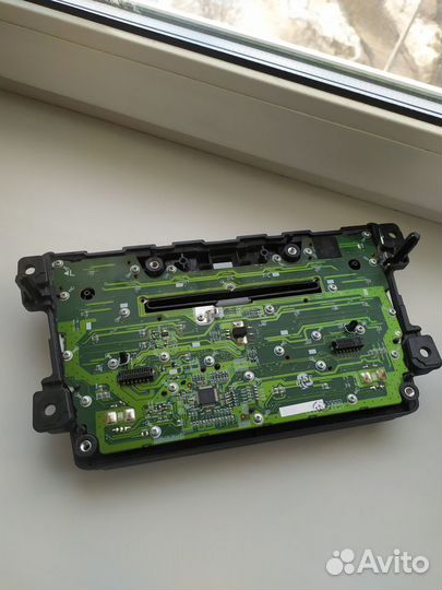 Панель штатной магнитолы Mazda CX7 2010 г.в