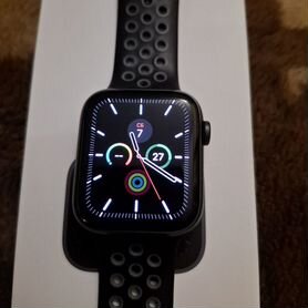 Часы Apple Watch SE 44 mm