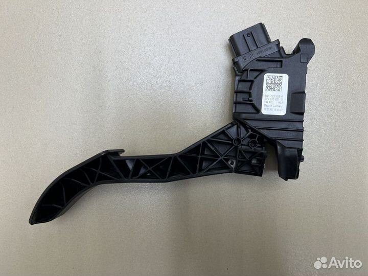 Педаль газа Skoda Octavia A7