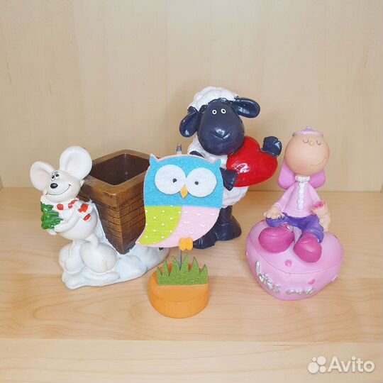 Статуэтки шкатулки