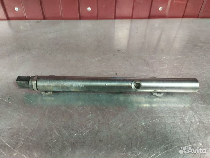 Топливная рампа правая Mercedes E-Class W213 OM642