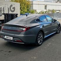 Hyundai Sonata 2.0 AT, 2020, 109 500 км, с пробегом, цена 2 475 000 руб.