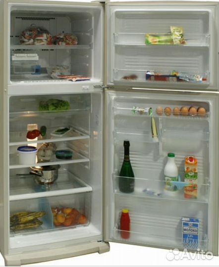 Холодильник двухкамерный широкий 68 см бу