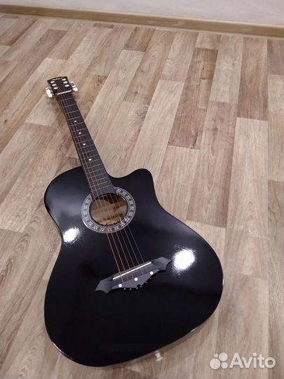 Гитара акустическая