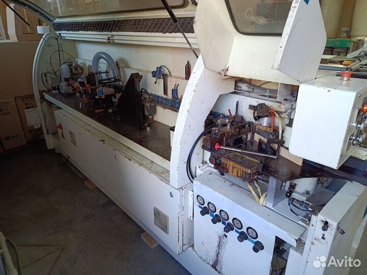 Кромкооблицовочный станок MDZ 515 B