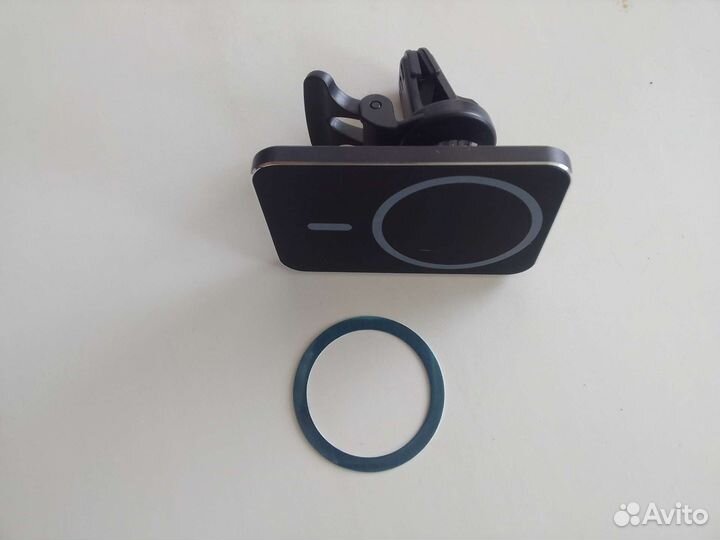 Держатель-зарядка для авто