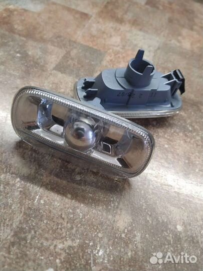 Повторитель поворота а6 с6