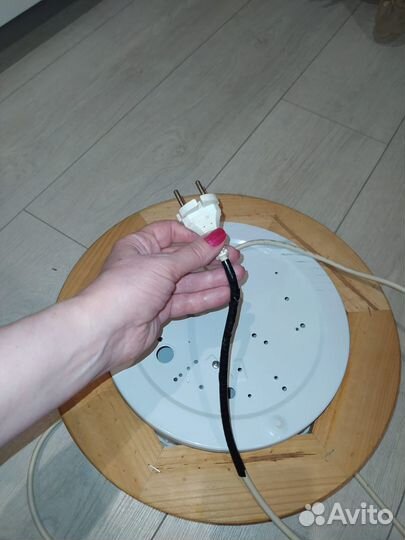 Бра в деревянной раме