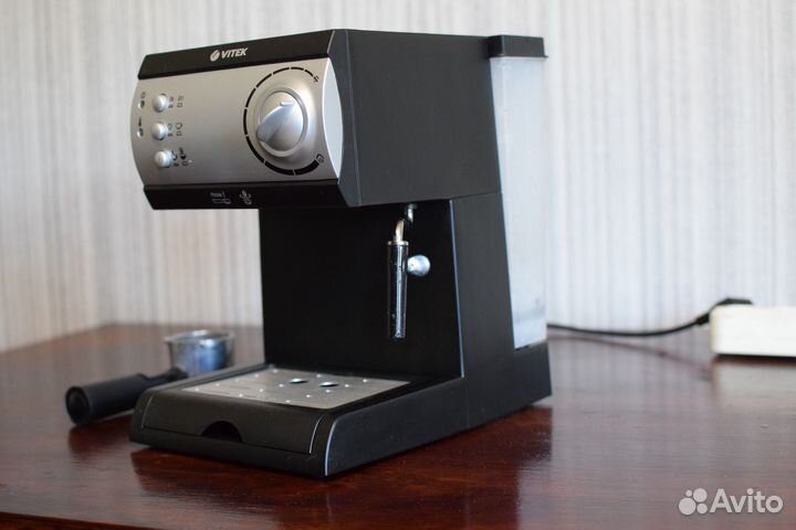 Кофеварка рожковая Vitek VT-1511 под ремонт